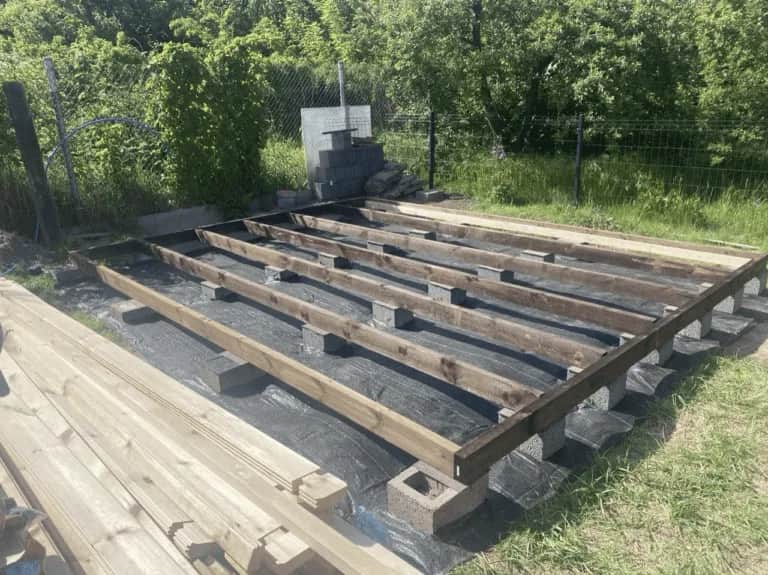 Jaki fundament pod domek letniskowy drewniany - uniknij kosztownych błędów