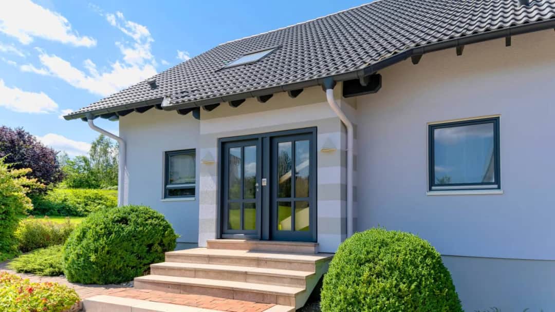 Ile kosztuje wybudowanie domku 35m2? Zaskakujące fakty o cenach budowy