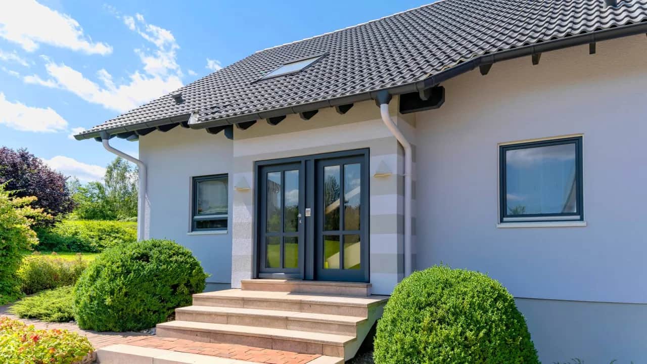 Ile kosztuje wybudowanie domku 35m2? Zaskakujące fakty o cenach budowy