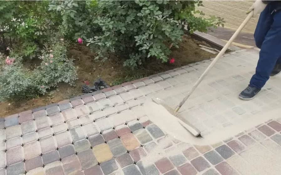 Jaka zaprawa do kostki brukowej - wybierz najlepszą i uniknij błędów