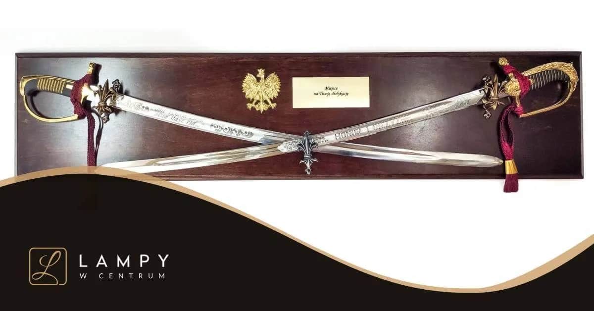 Jak powiesić szable na ścianie - proste sposoby na efektowną ekspozycję