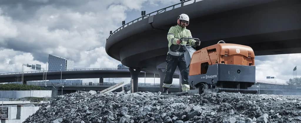 Jaka zagęszczarka do fundamentów - wybierz najlepszy sprzęt dla projektu