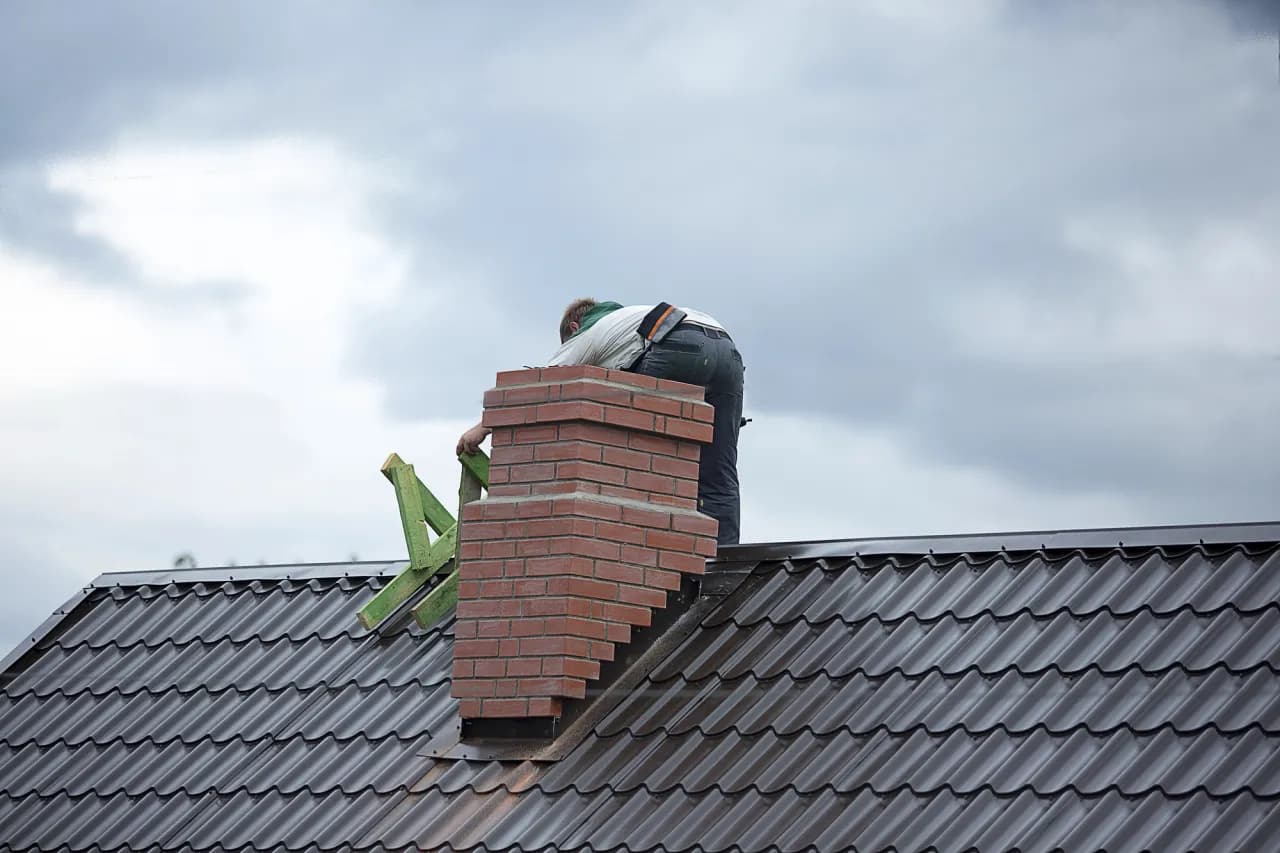 Komin systemowy: zaprawa czy klej? Porównanie i najlepsze wybory